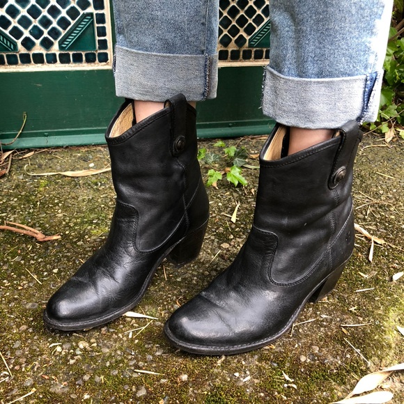 Frye Rustic Western Boho Ankle Boots Size 5.5 US ✨ - Picture 2 of 15